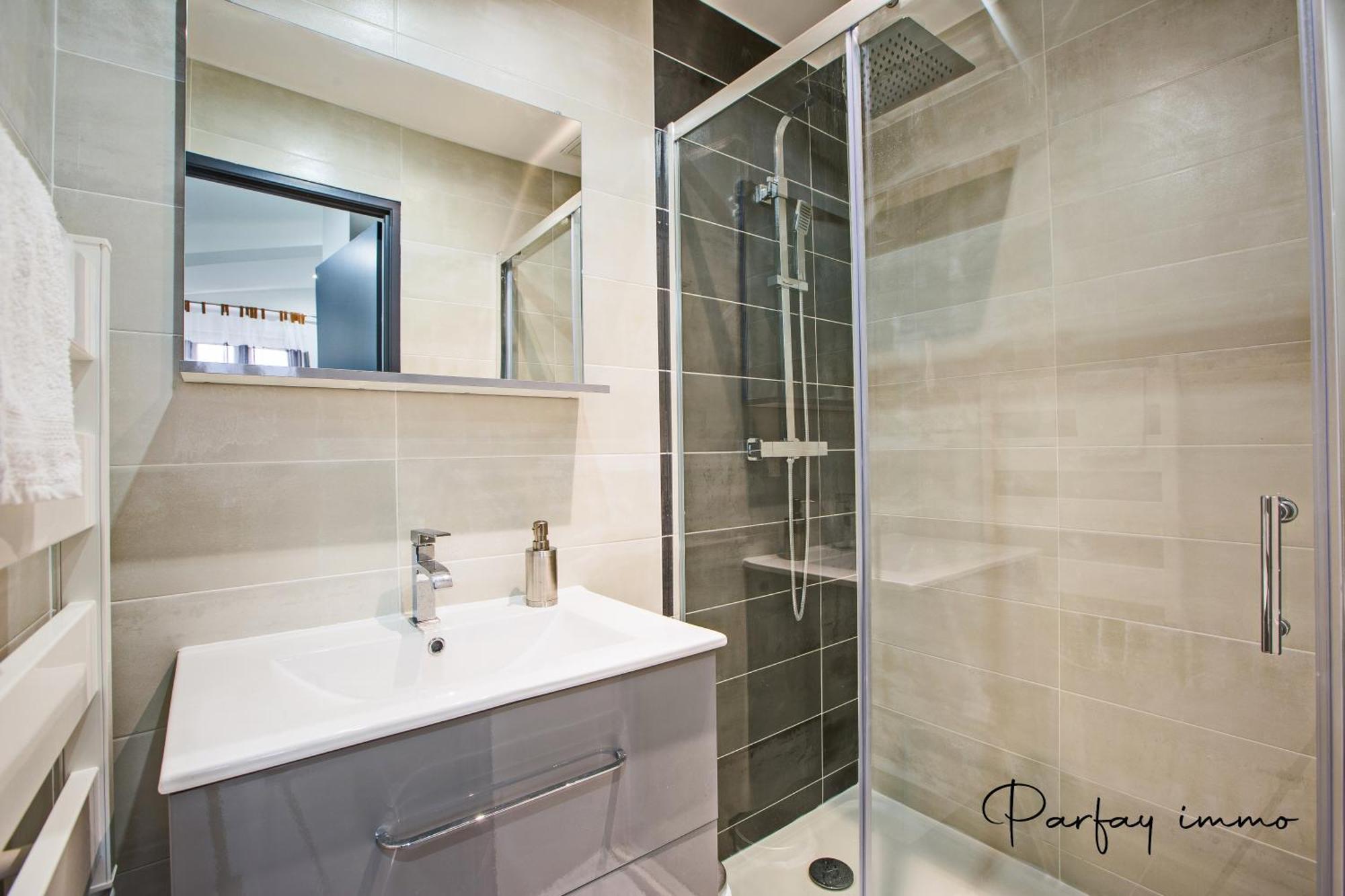 Agreable Et Moderne 2 Pieces ~ Confort Et Design แคลร์มงต์-แฟร์รองด์ ภายนอก รูปภาพ